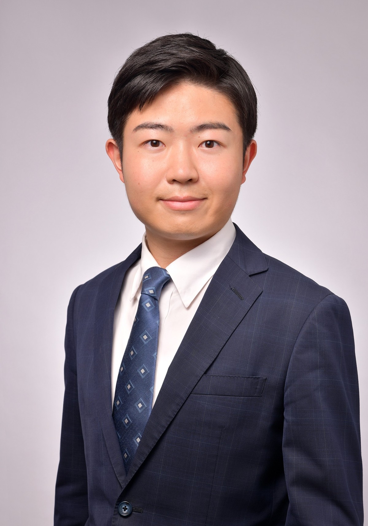 勝隆一