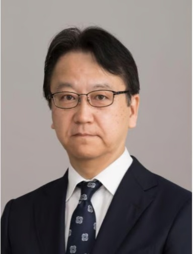 駒形哲哉